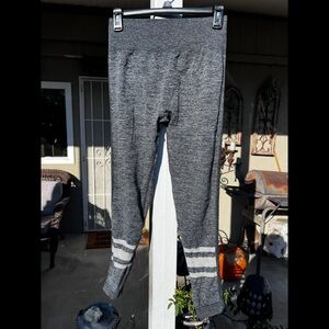 Buffbunny never worn grey leggings
